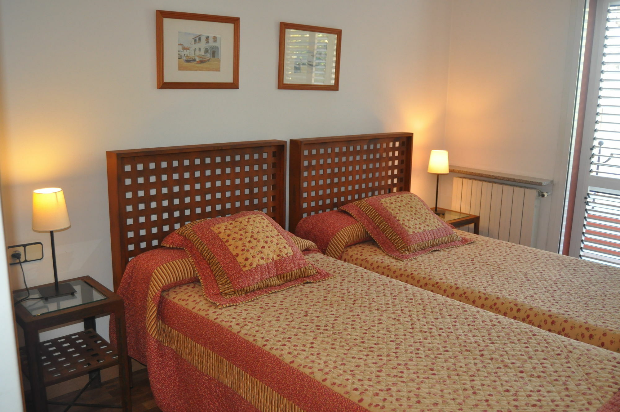 Girona Apartments Kültér fotó